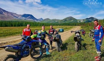 мотоциклисты