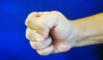 КУЛАК сжатие фото