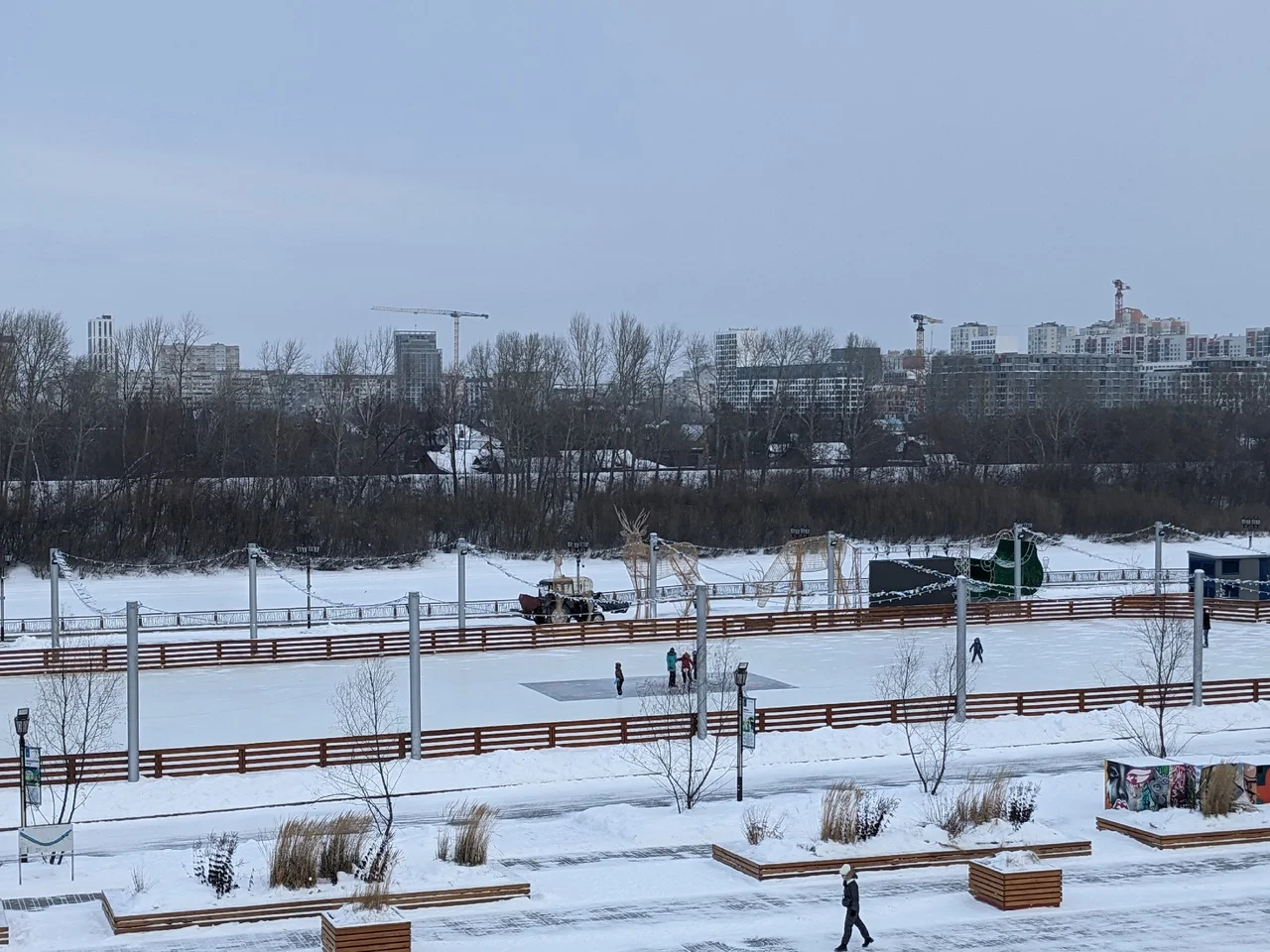 Где покататься на коньках в Тюмени: стоимость, услуги, адреса МегаТюмень