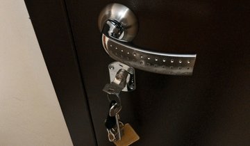 дверь и ключ 1080