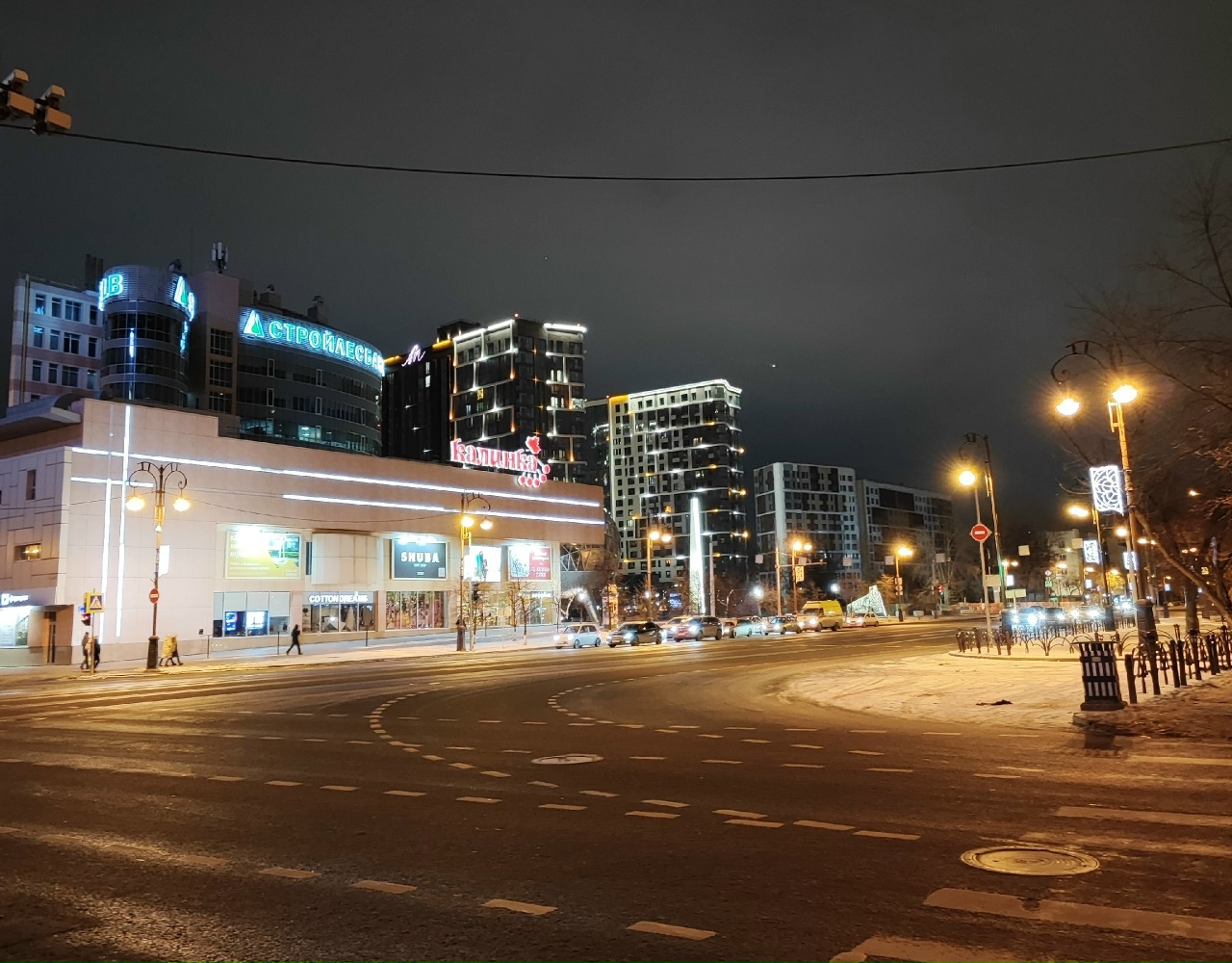 В Тюмени новые платные парковки появятся на улицах Республики и Мельникайте